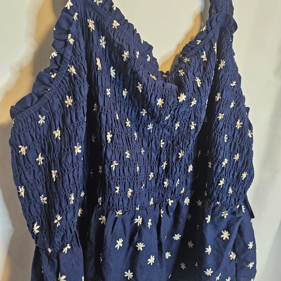 Ava & Viv 3X Navy Floral Daisy Sleeveless Smocked Peplum‎ Tank Top Blouse NEW - Picture 2 of 7